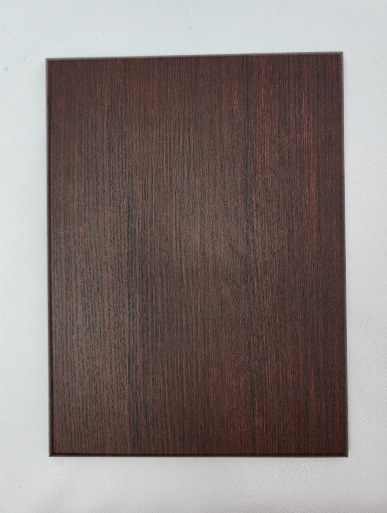 Плакетка деревянная 15*20 махагон
